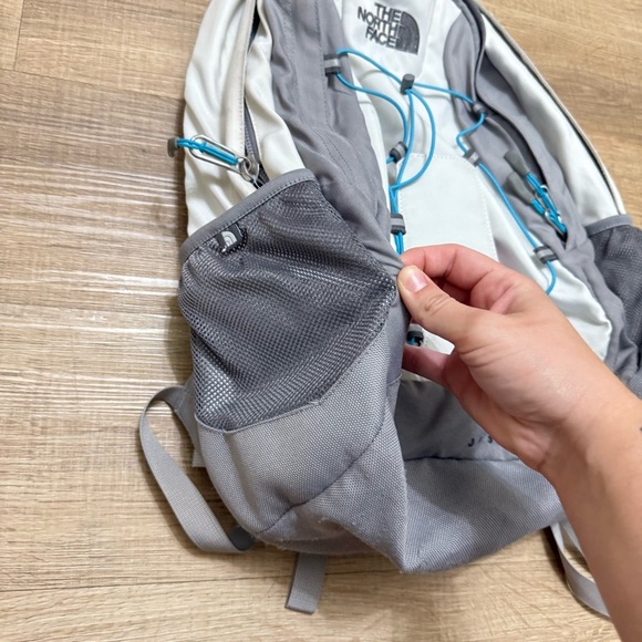 The North Face Jester Backpack Grey Blue Hiking College - Picture 5 of 10